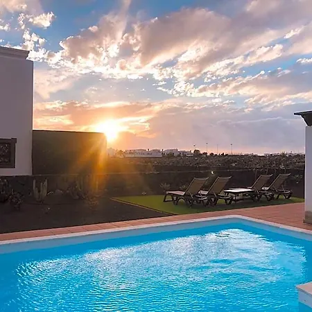 Coral Deluxe Willa Playa Blanca (Lanzarote)