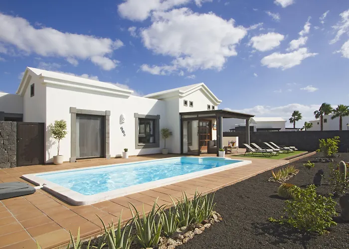 Coral Deluxe Villa *