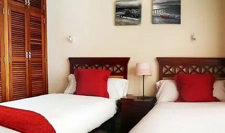 Coral Deluxe فيلة